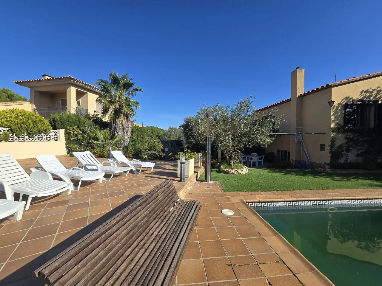 House Of 403 M² In Begur, Spain