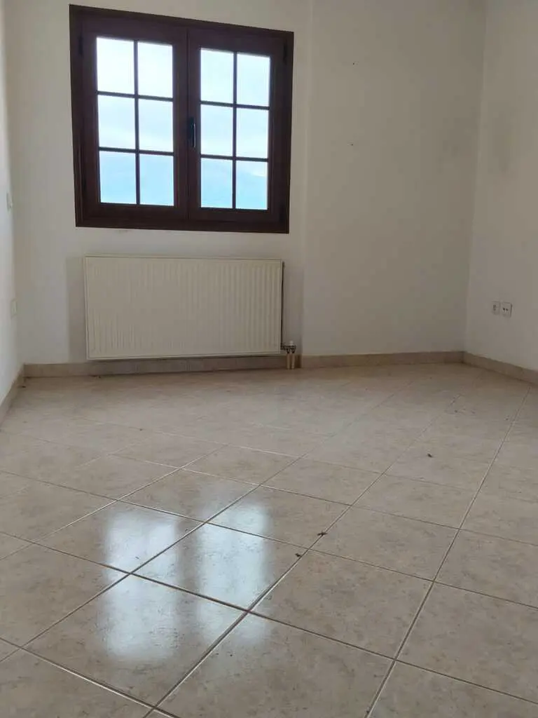 Detached House In Epirus, 300 M² With Multiple Features
