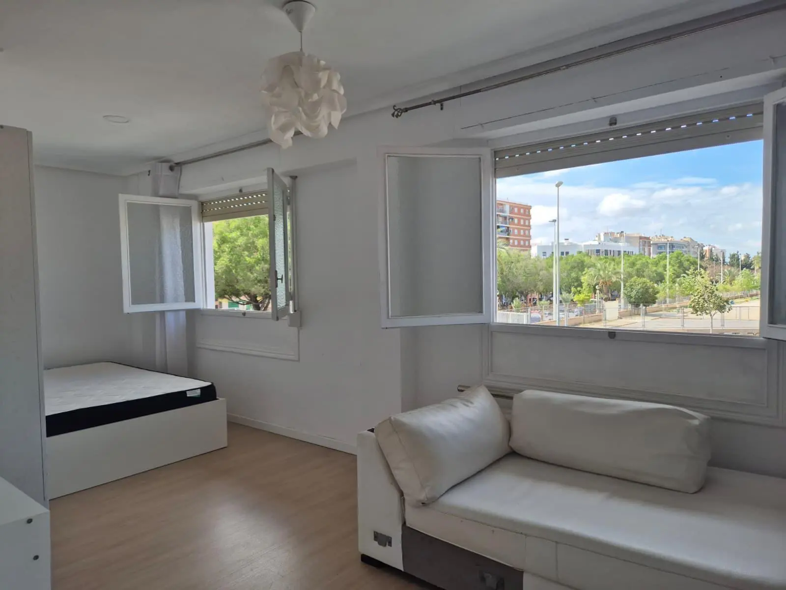 Apartment 86 M² In Elche, Spain