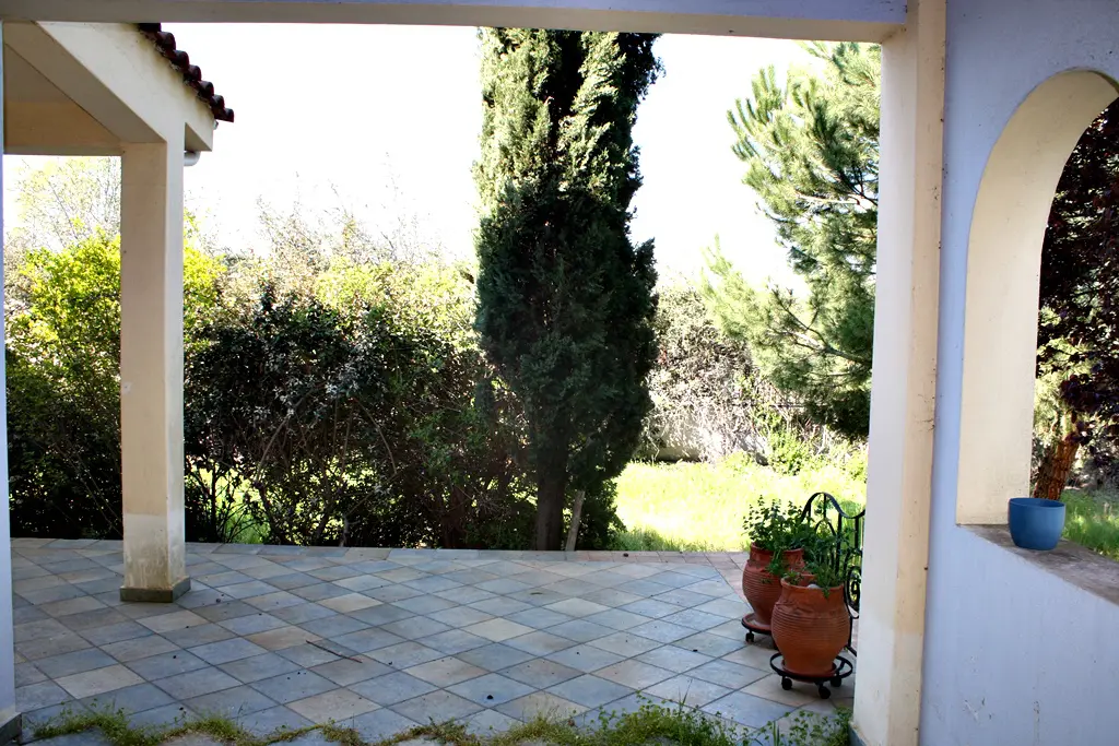 Villa Of 320 M² In The Suburbs Of Thessaloniki