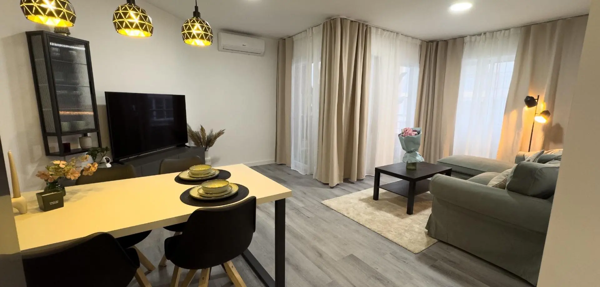 Apartment Of 80 M² In Torrevieja, Spain