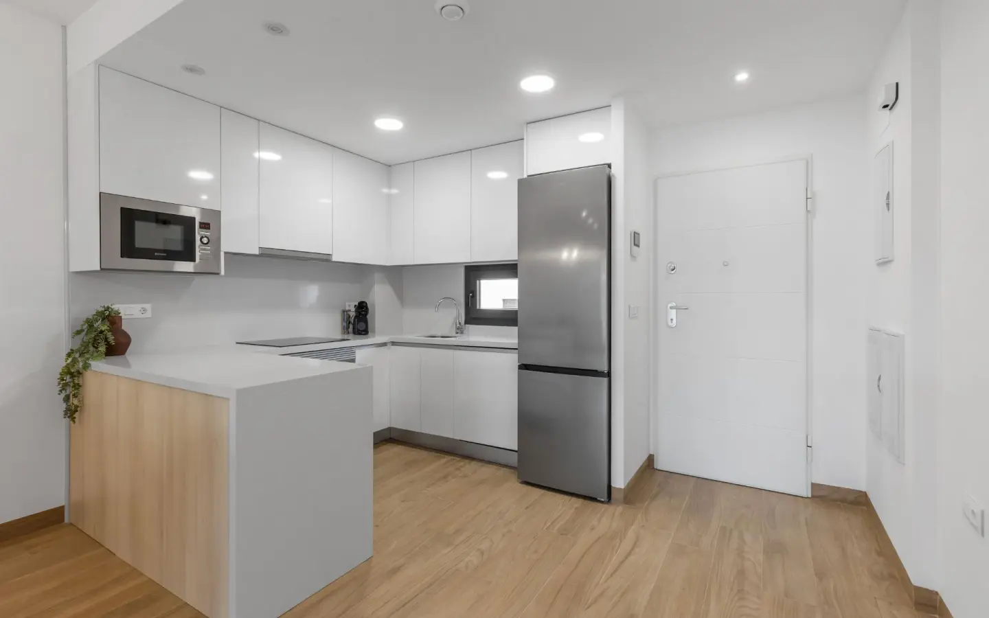 2-bedroom Penthouse In Torrevieja, Spain (72 M²)