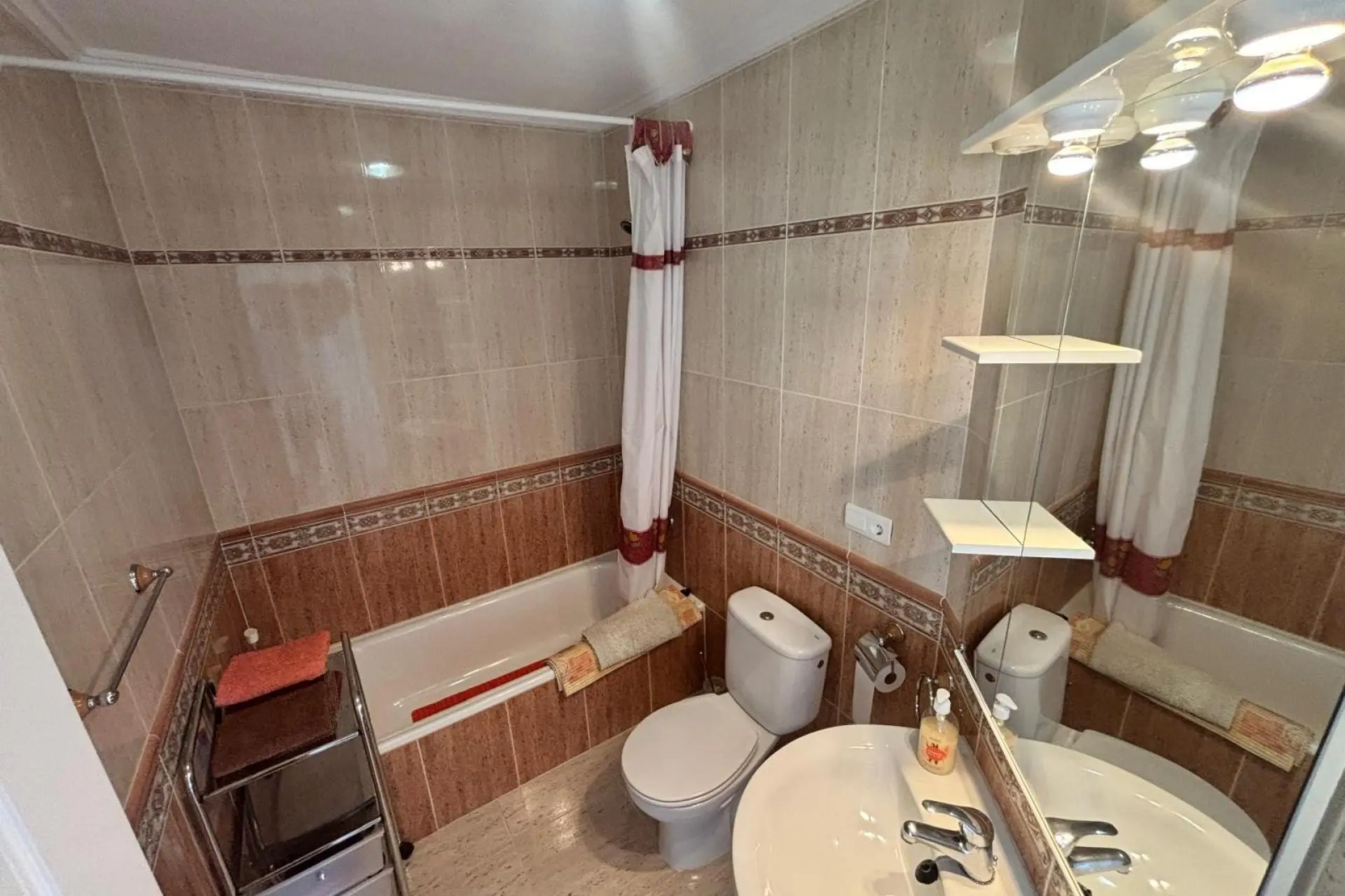 Villa Of 212 M² In Rojales, Spain