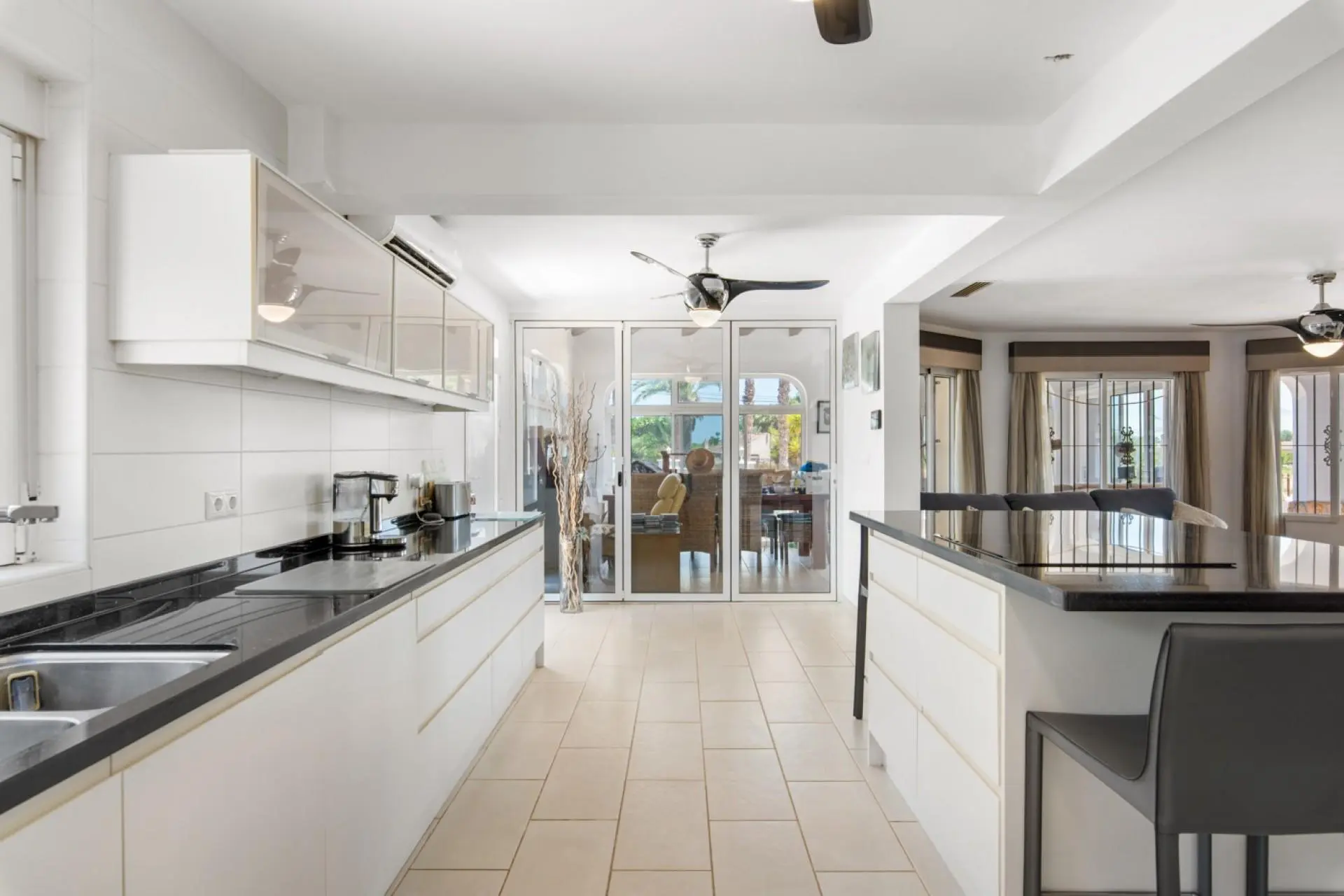 Villa Of 540 M² In Catral, Spain
