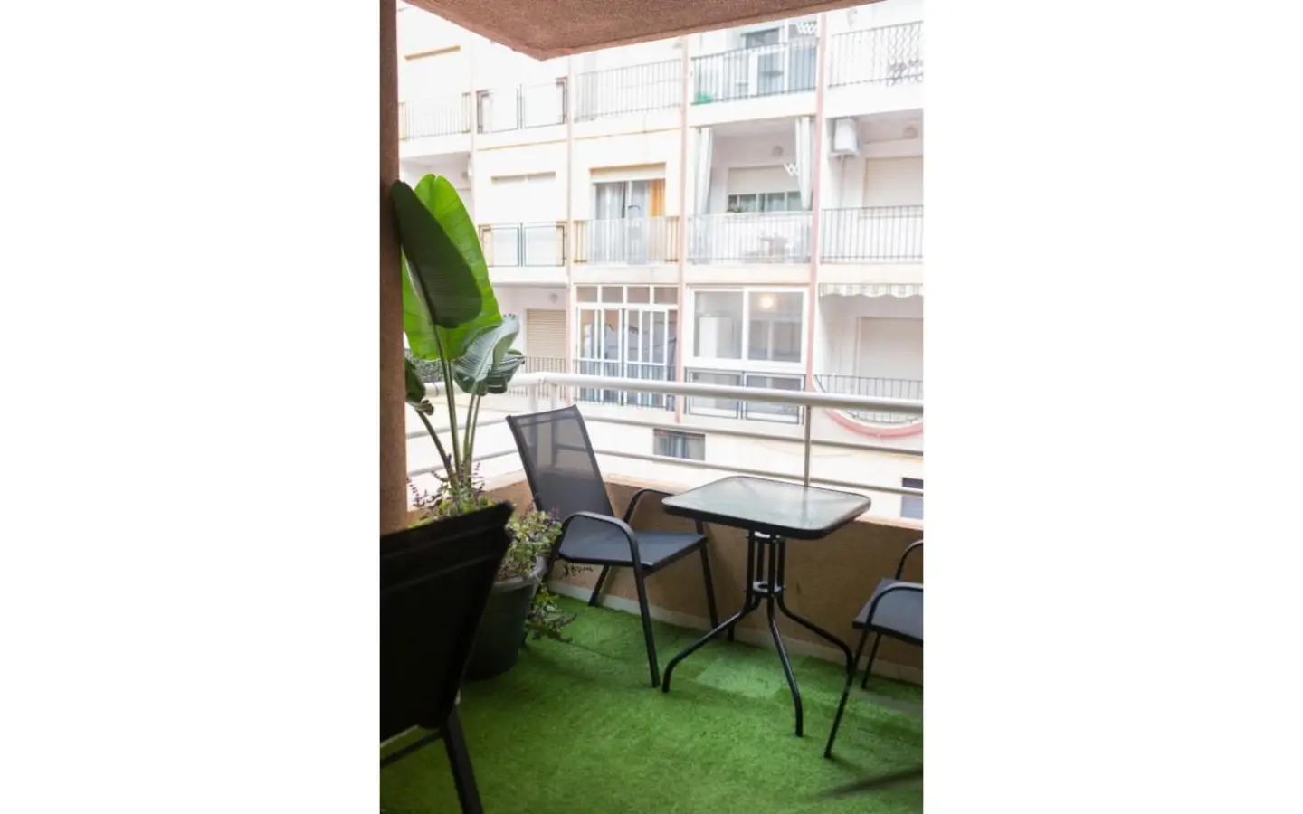 2-bedroom Apartment In Torrevieja, Spain (80 M²)