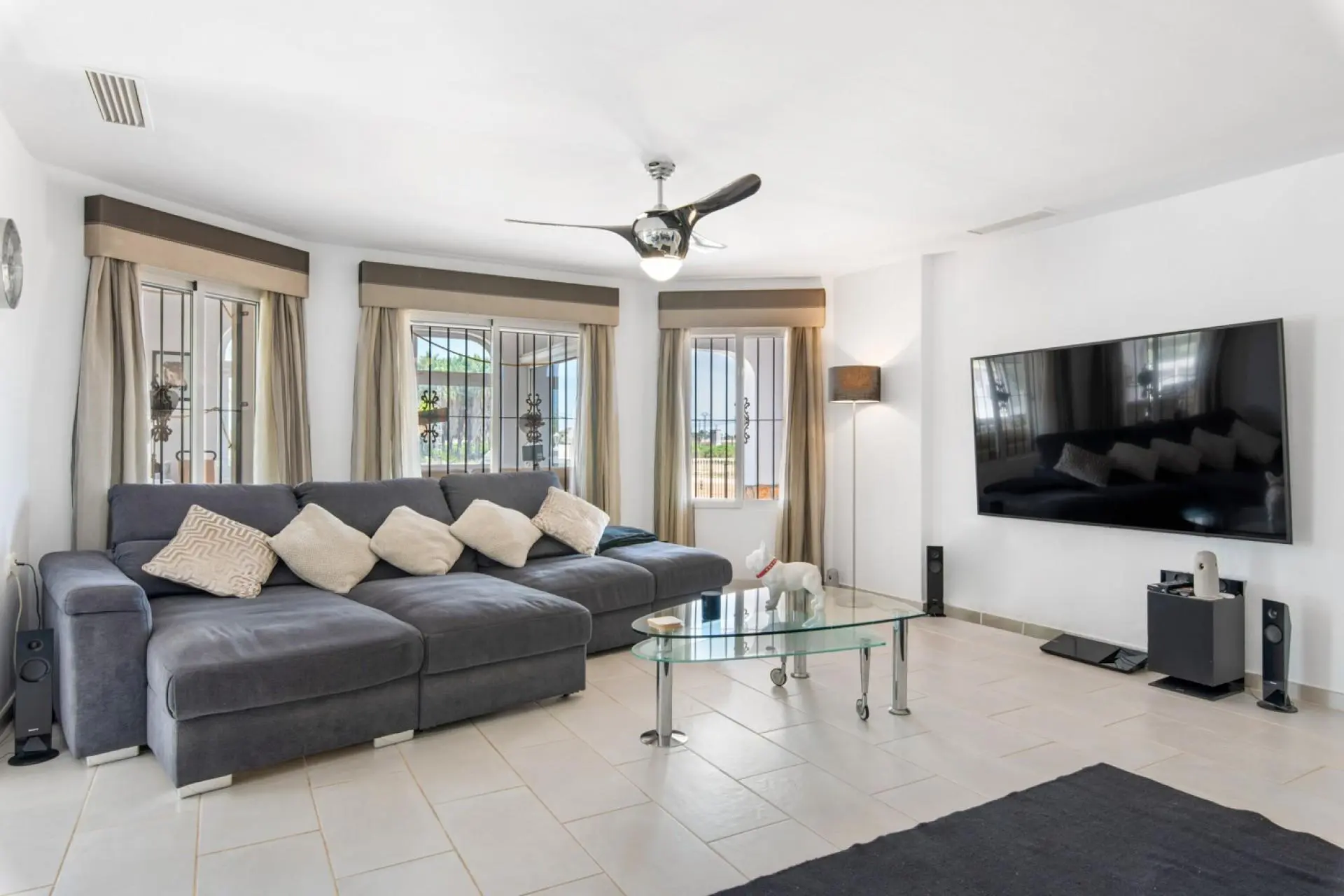 Villa Of 540 M² In Catral, Spain