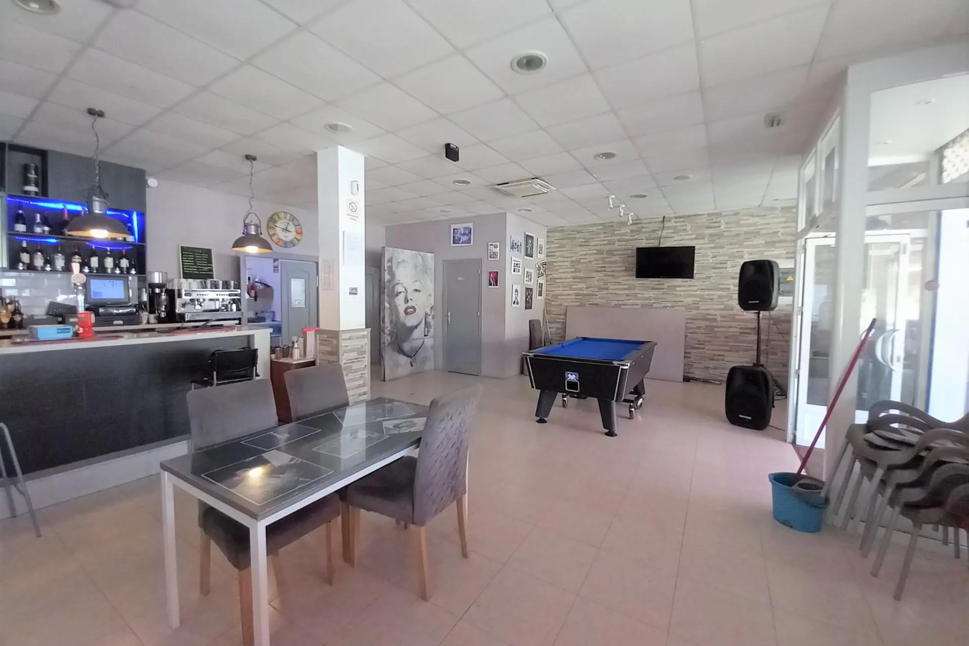 Commercial Unit Of 0 M² In Guardamar Del Segura, Spain