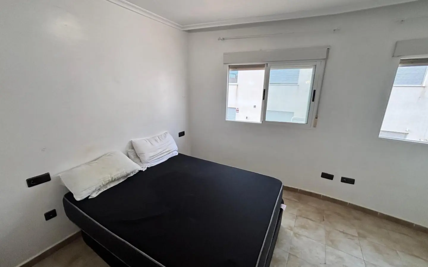 5-bedroom Terraced House In Guardamar Del Segura, Spain (110 M²)