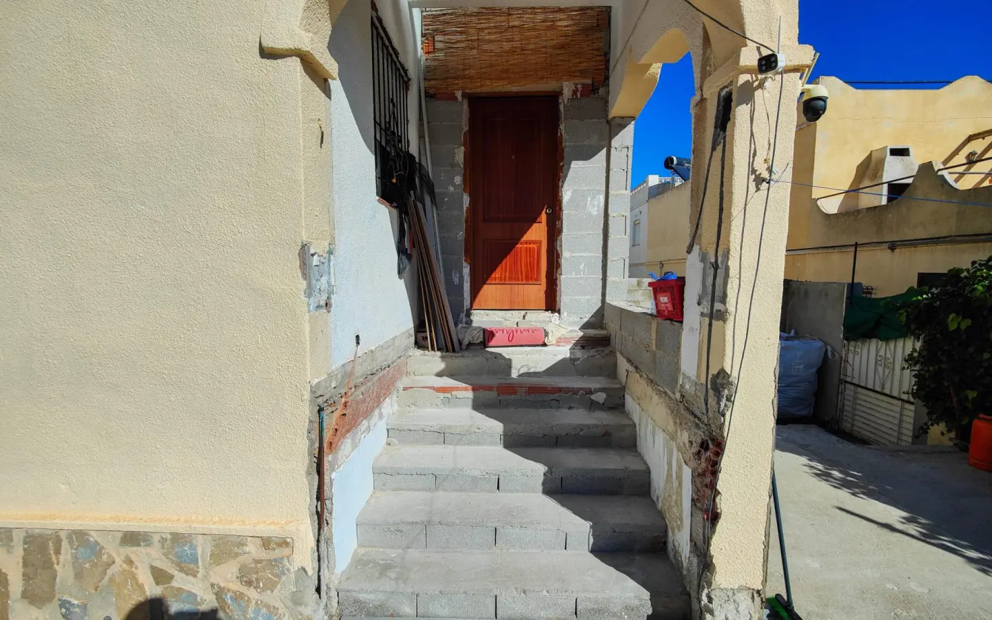 4-bedroom Town House In San Miguel De Salinas, Spain (92 M²)