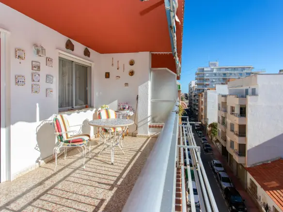 3-bedroom Penthouse In Torrevieja, Spain (88 M²)