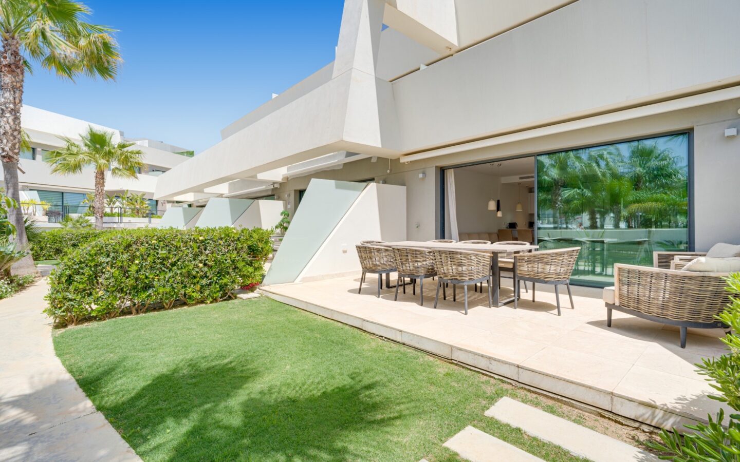 Modern 4 Bedrooms Townhouse With Private Pool In La Cala De Mijas.