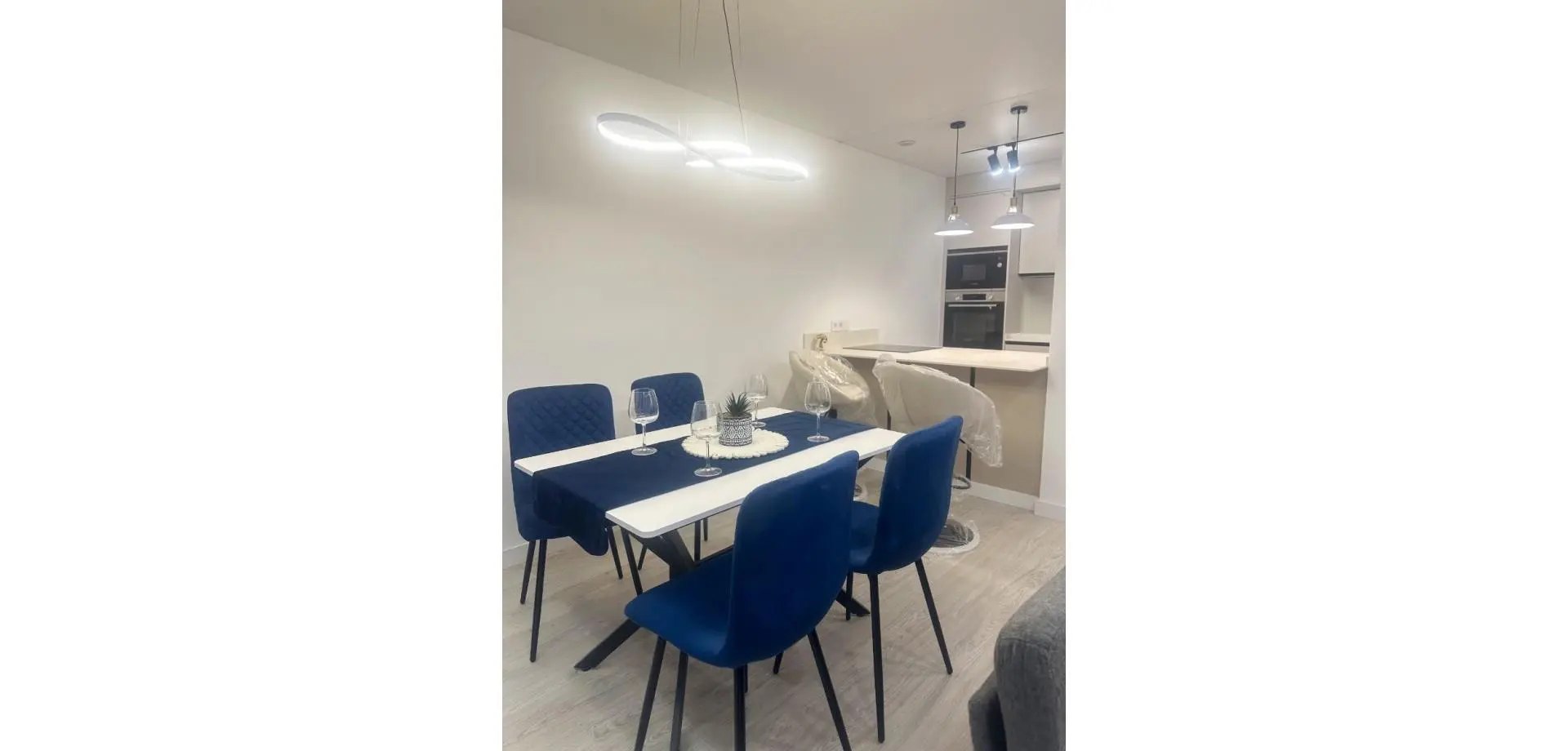 Apartment Of 91 M² With Sea View In Torrevieja, Spain