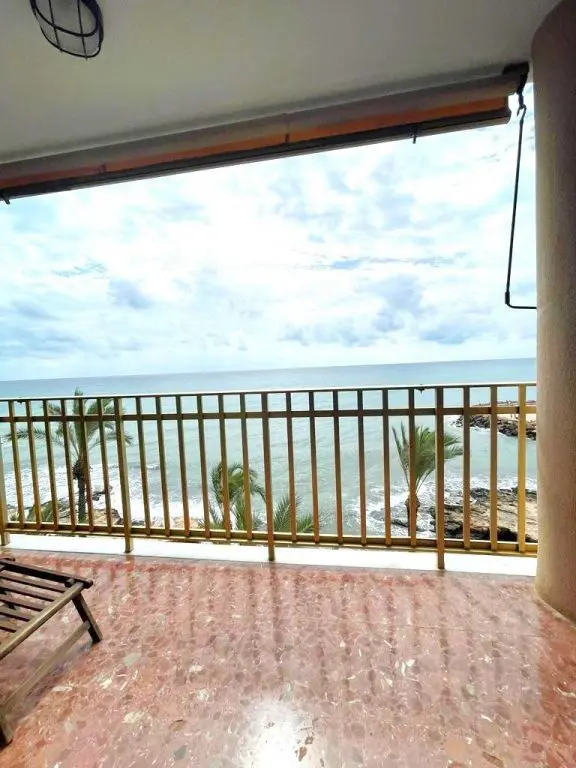 Apartment Of 130 M² With Features In Torrevieja, Spain