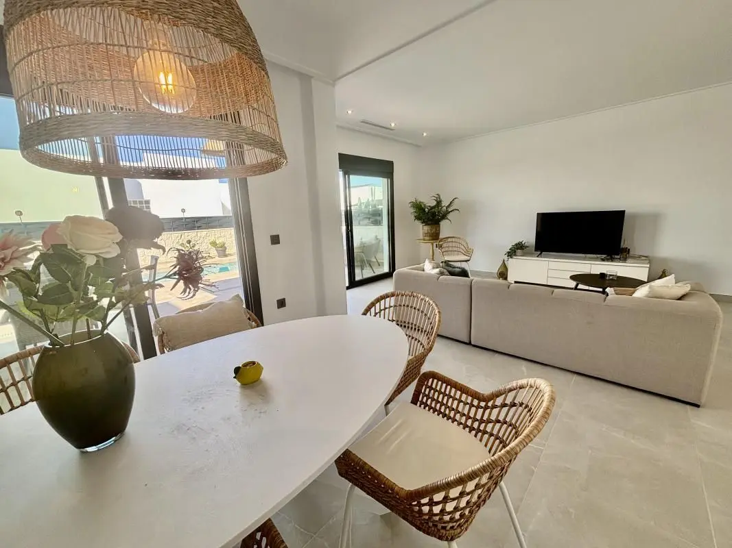 Villa Of 118 M² In Benijofar, Spain