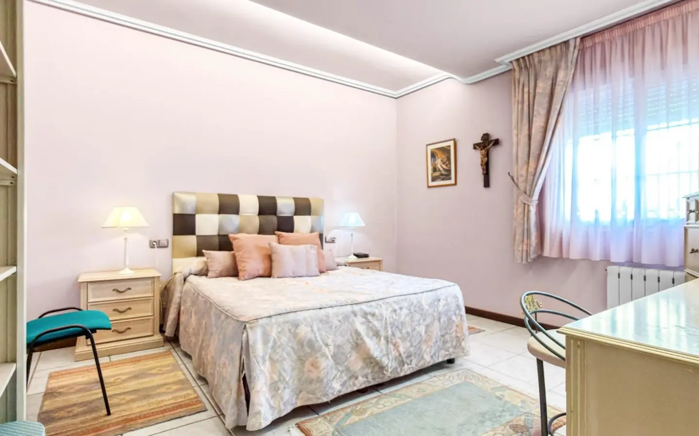 5-bedroom Villa In Torrevieja, Spain (440 M²)
