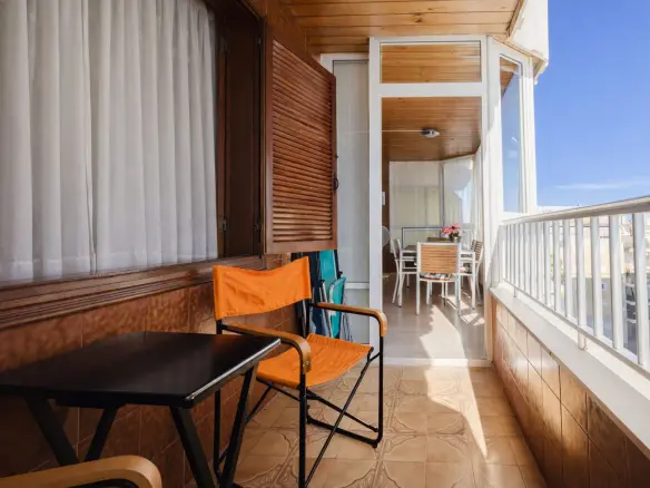 3-bedroom Apartment In Torrevieja, Spain (100 M²)