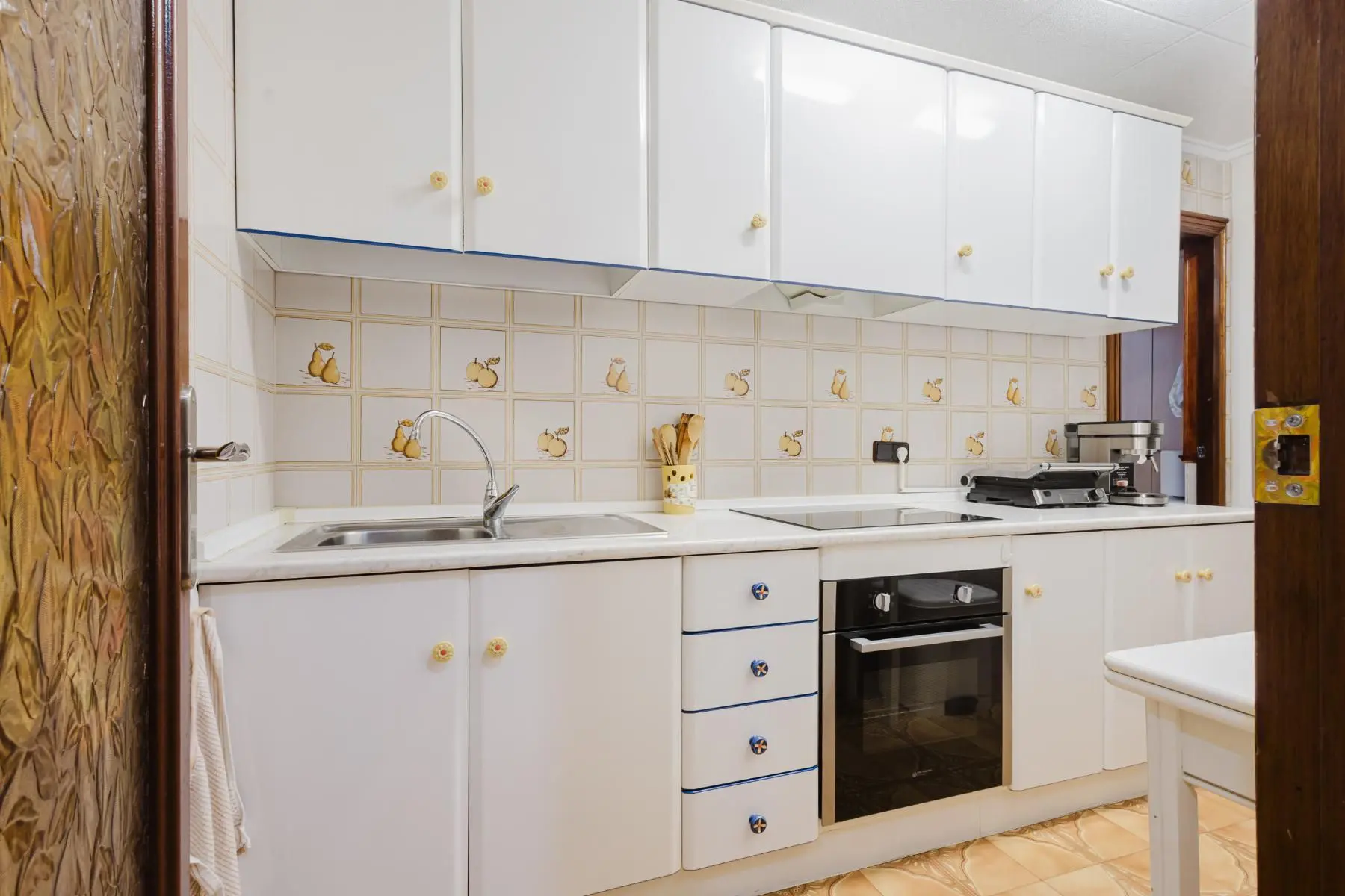 Apartment Of 100 M² In Torrevieja, Spain