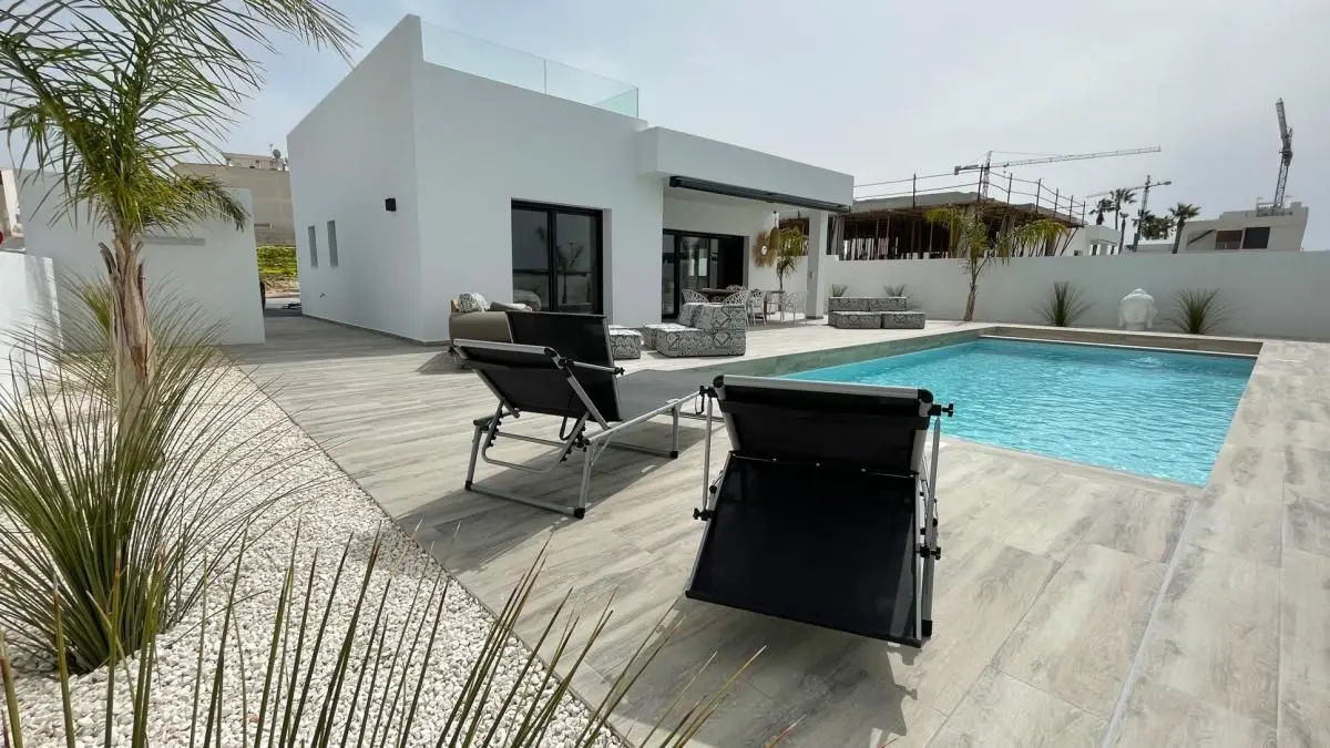 Villa Of 120 M² With Features In Rafal, Spain