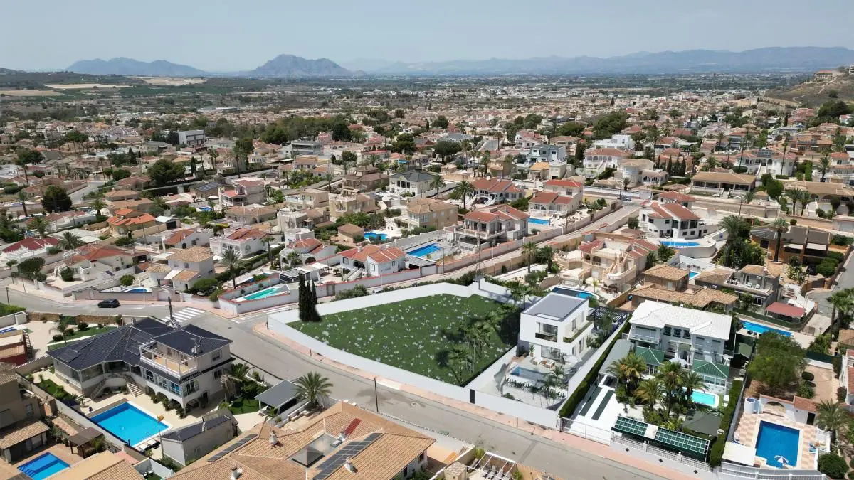 Villa Of 284 M² In Rojales, Spain