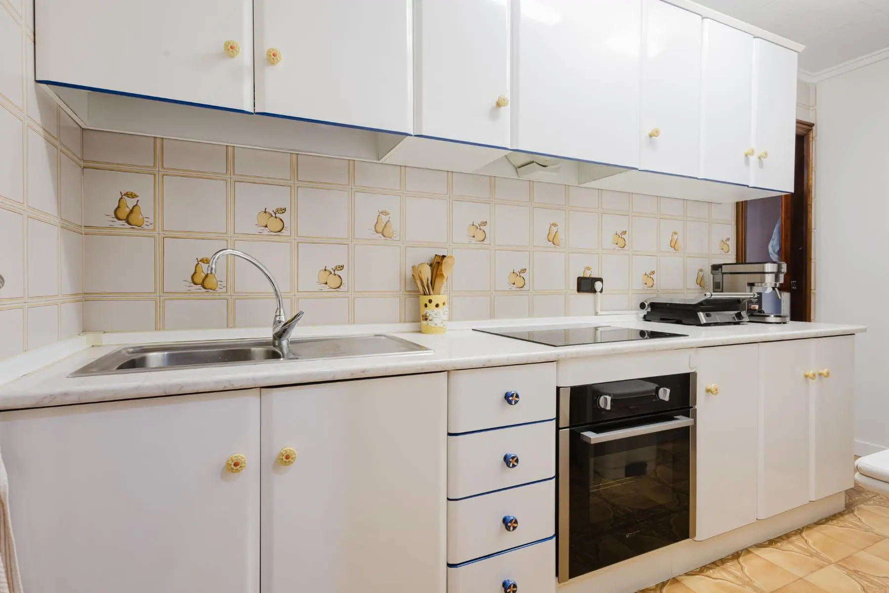 Apartment Of 100 M² In Torrevieja, Spain