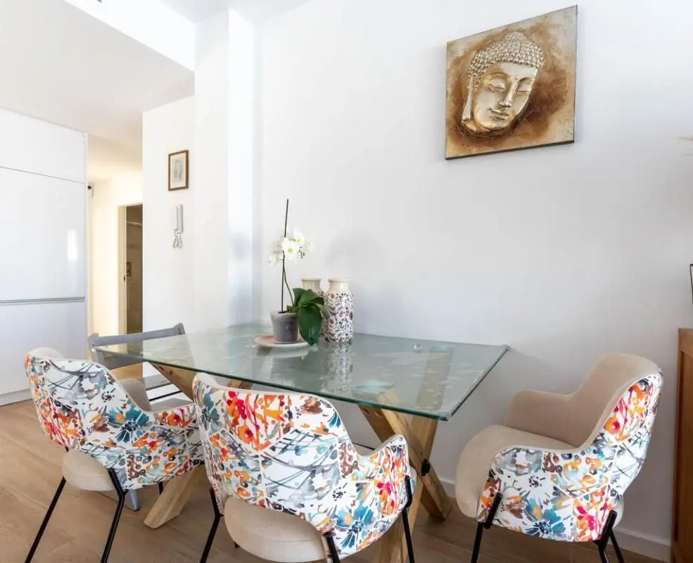 Terraced House Of 110 M² In Avileses