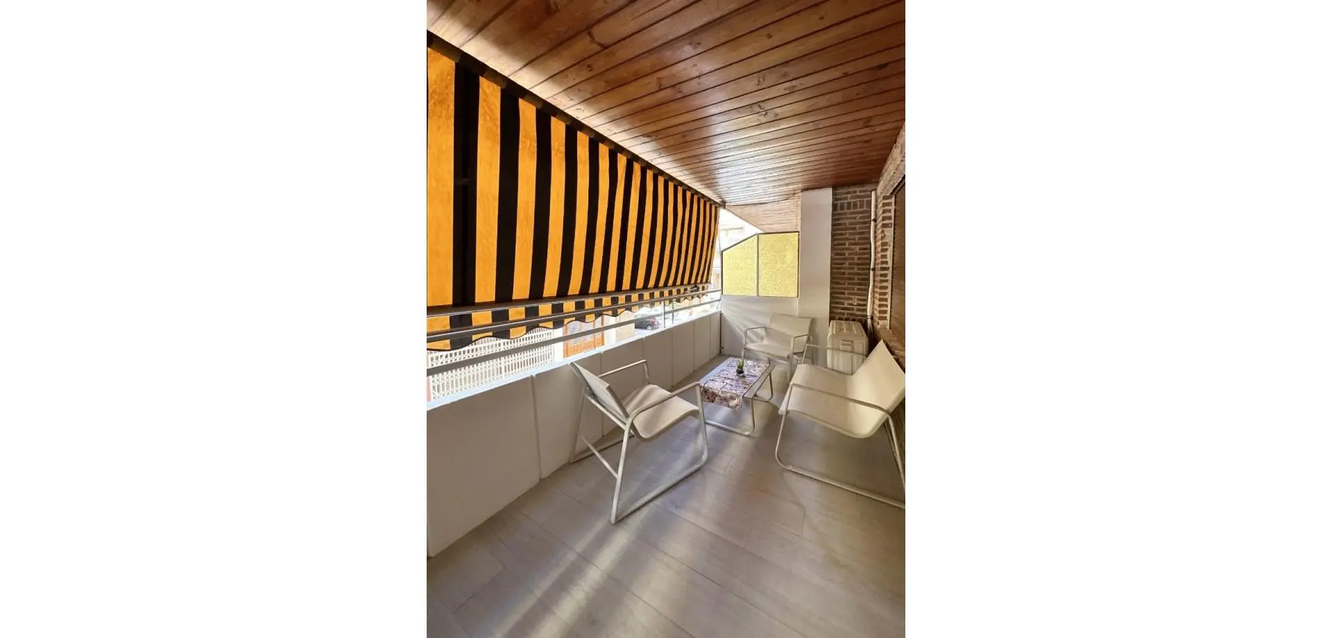 Apartment Of 91 M² With Sea View In Torrevieja, Spain