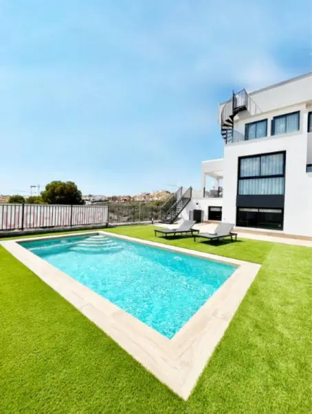 Villa Of 238 M² In Algorfa, Spain