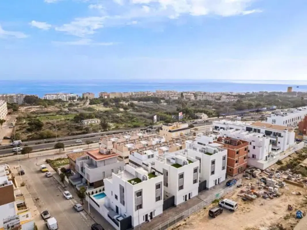 Terraced House Of 172 M² In Guardamar Del Segura, Spain