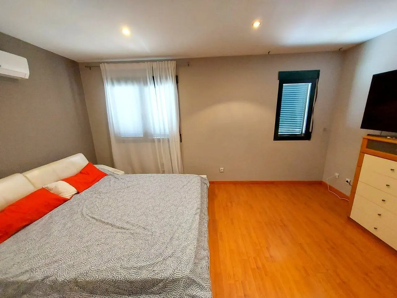 Villa Of 400 M² In Murcia, Spain