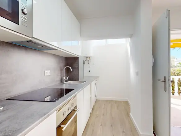 2-bedroom Apartment In Orihuela Costa, Spain (86 M²)