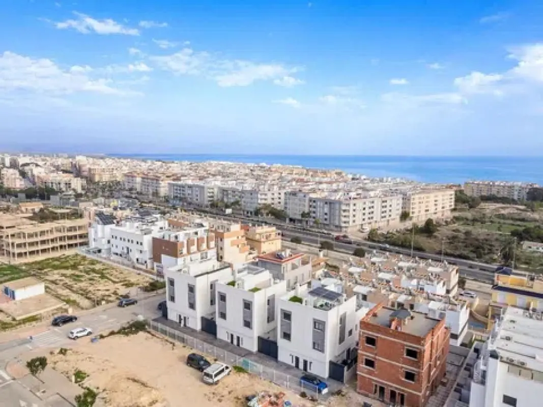Terraced House Of 172 M² In Guardamar Del Segura, Spain