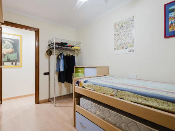 3-bedroom Apartment In Torrevieja, Spain (100 M²)