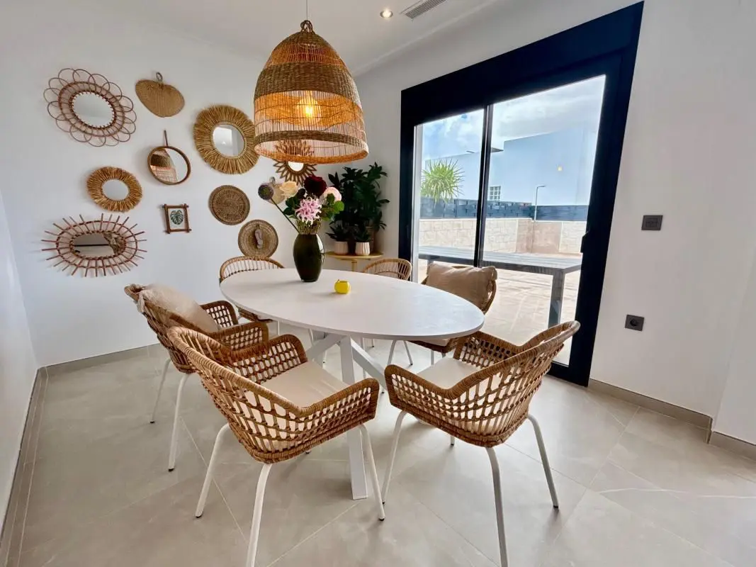 Villa Of 118 M² In Benijofar, Spain
