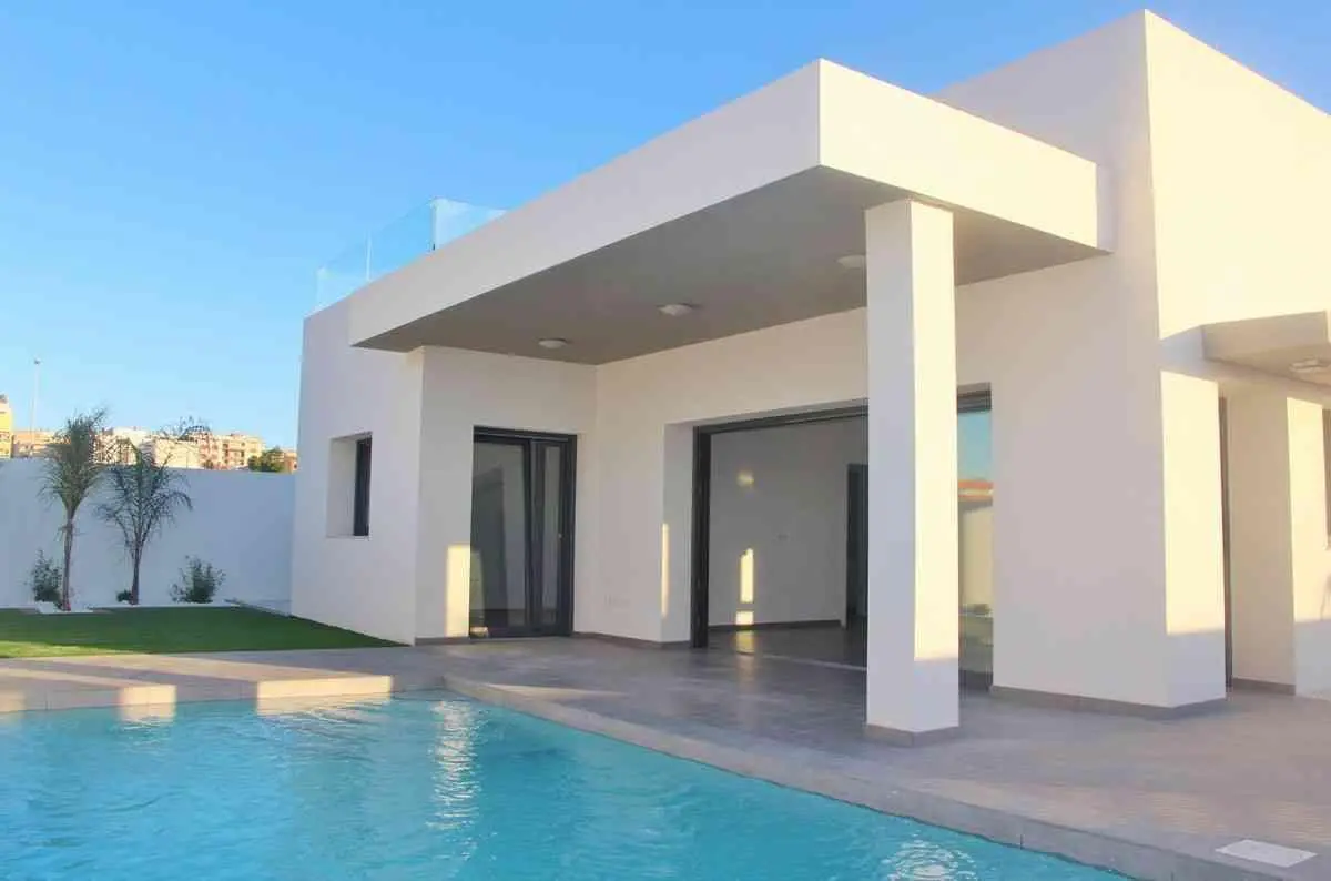 Villa Of 120 M² With Features In Rafal, Spain