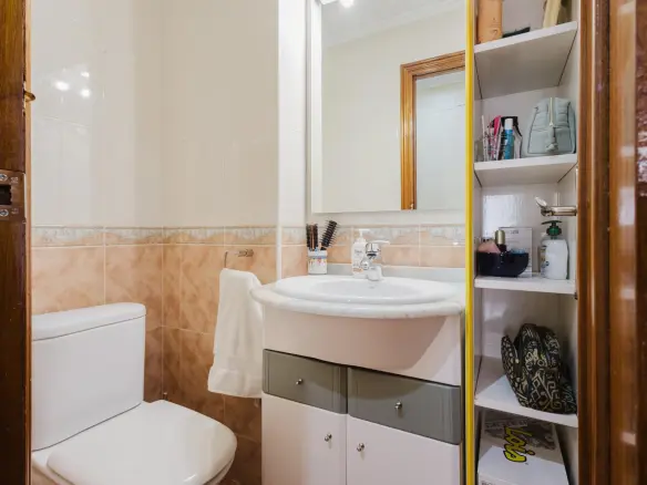 3-bedroom Apartment In Torrevieja, Spain (100 M²)