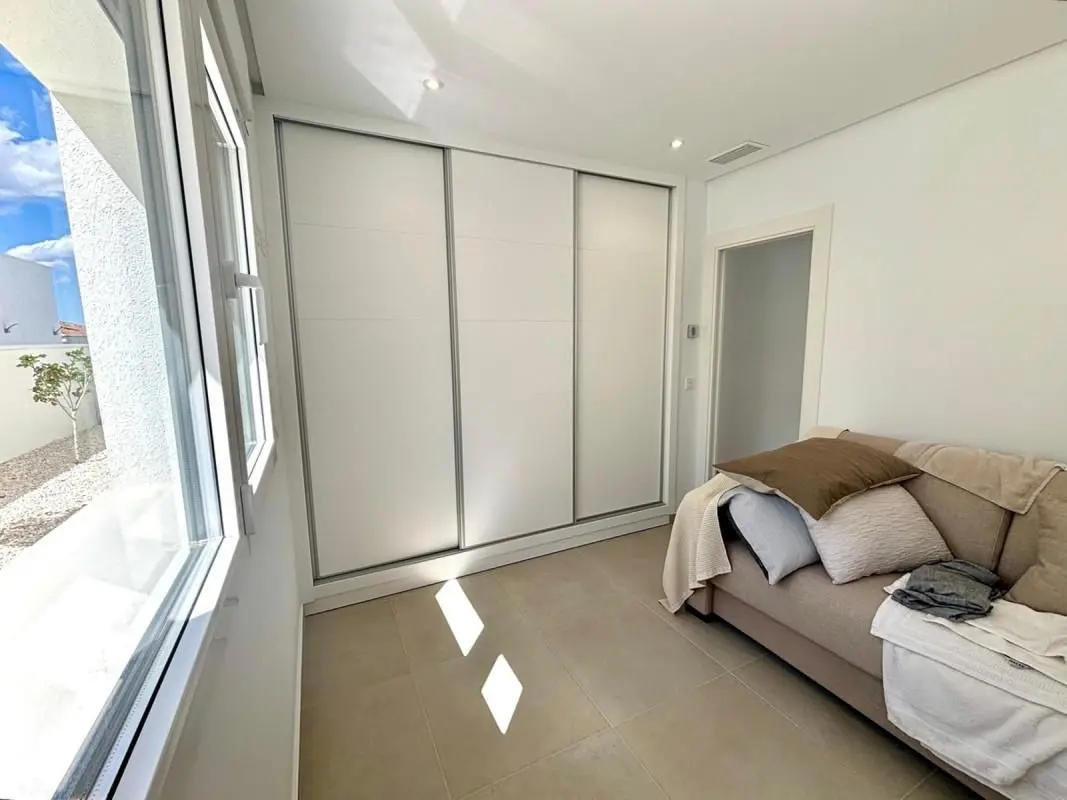 Villa Of 120 M² In Rojales, Spain