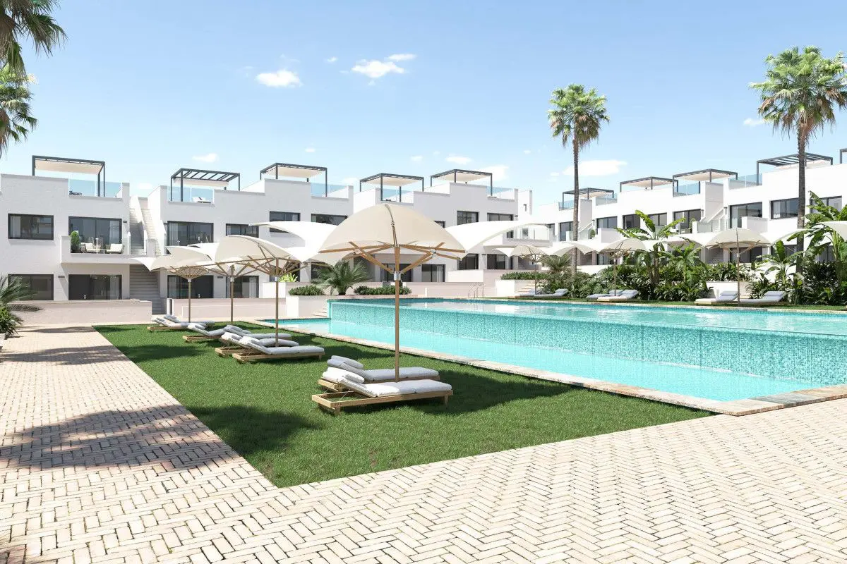 Bungalow Of 160 M² In Torrevieja, Spain