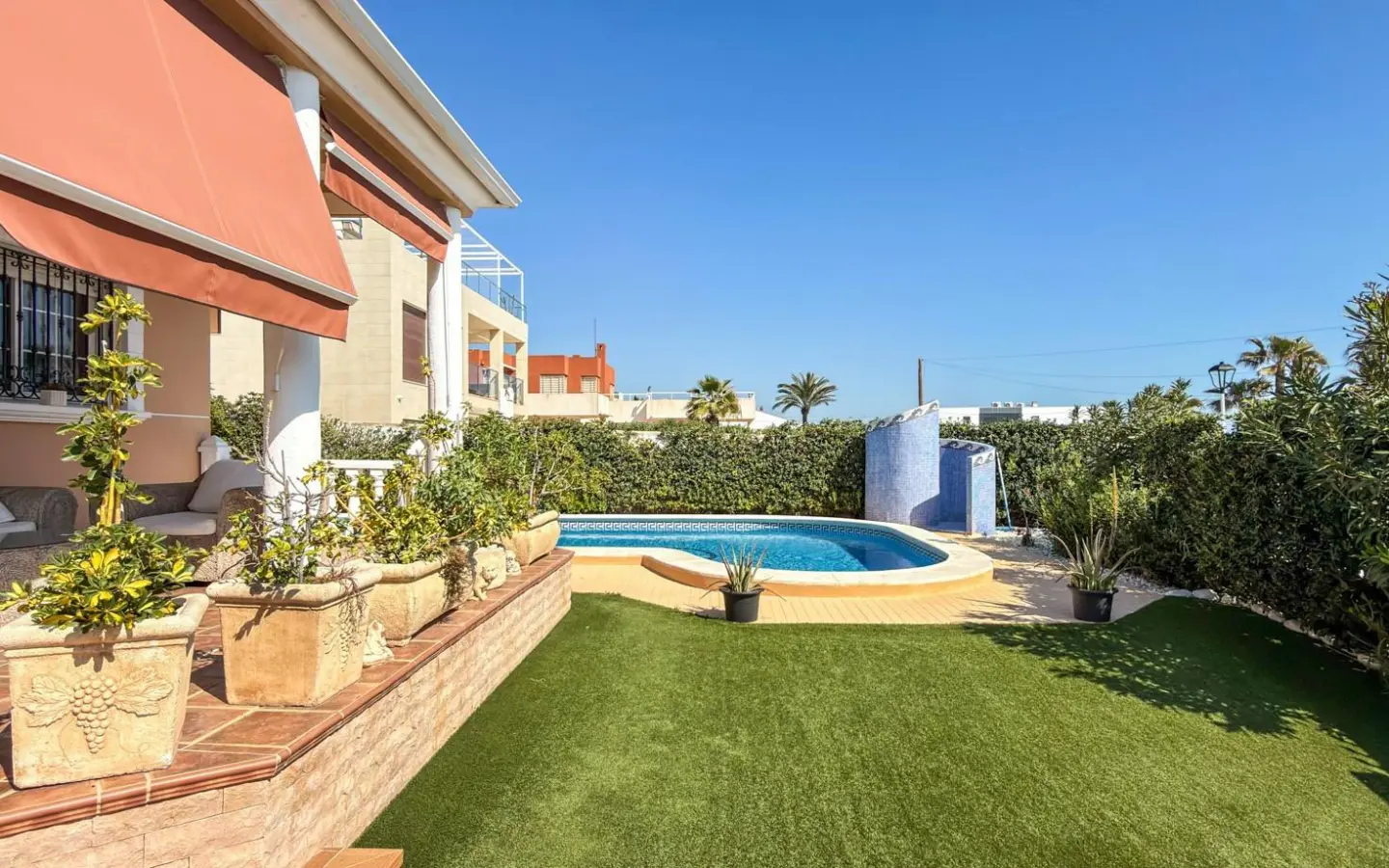 5-bedroom Villa In Torrevieja, Spain (440 M²)