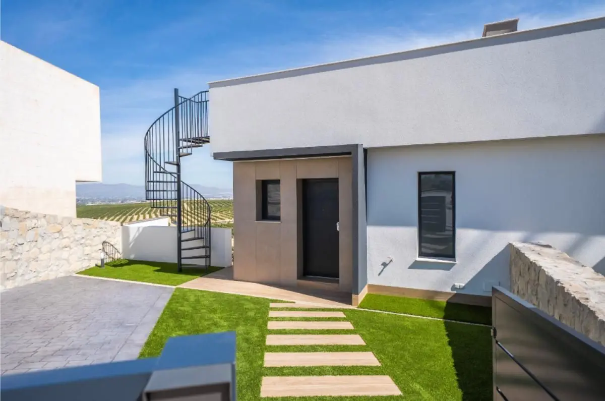Terraced House Of 199 M² With Garden In Algorfa