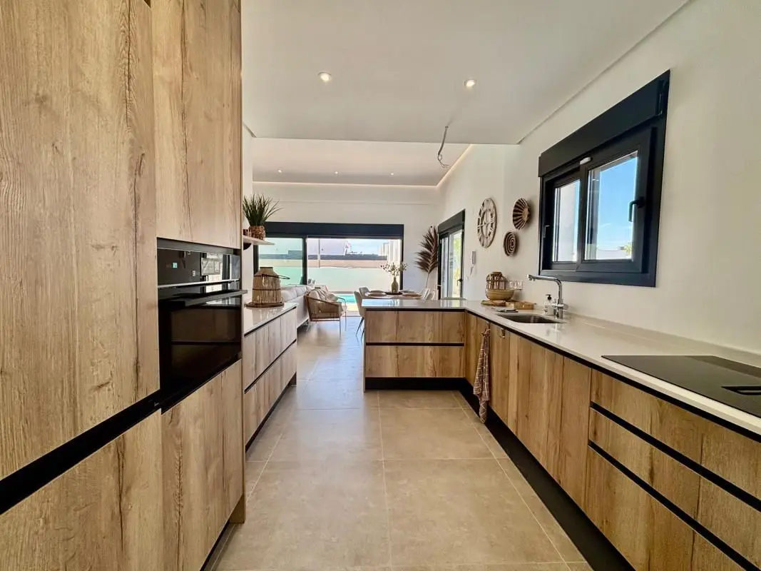 Villa Of 120 M² With Features In Rafal, Spain