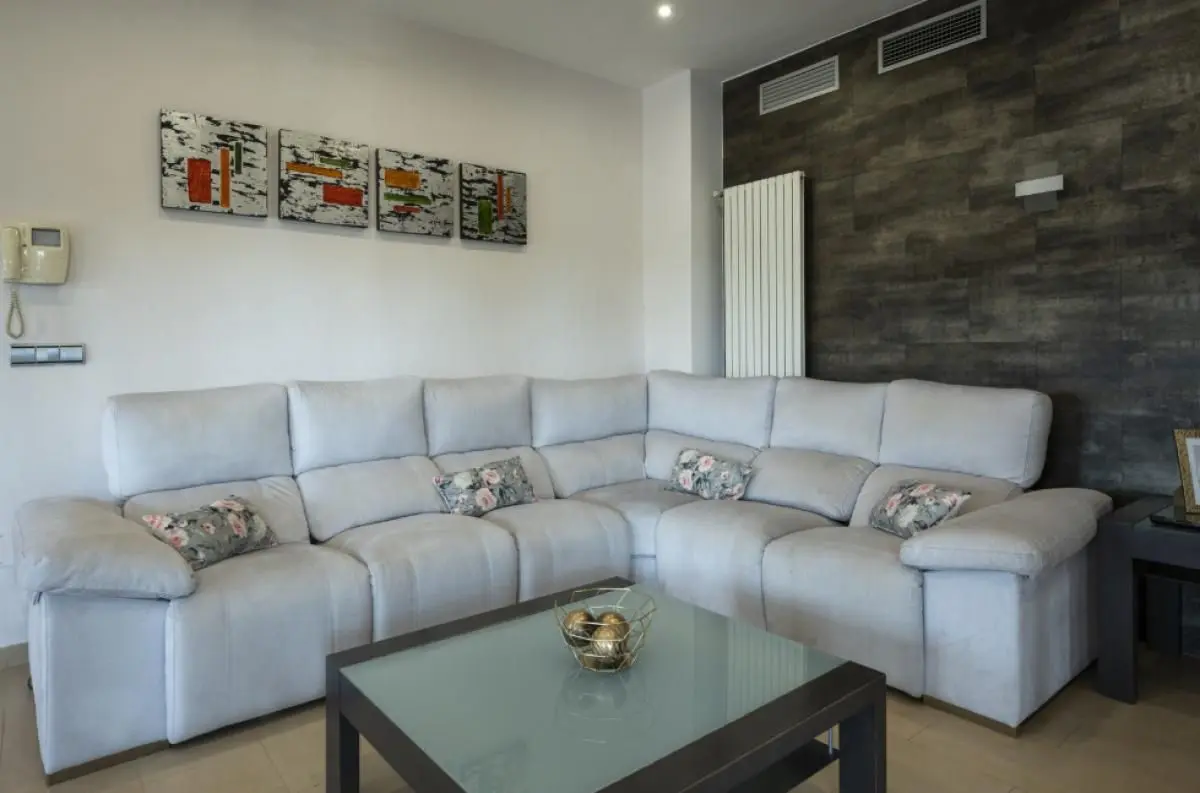 Villa Of 190 M² In Avileses, Spain