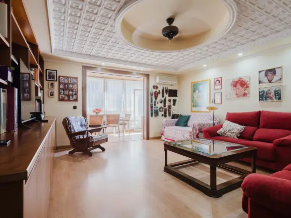 3-bedroom Apartment In Torrevieja, Spain (100 M²)