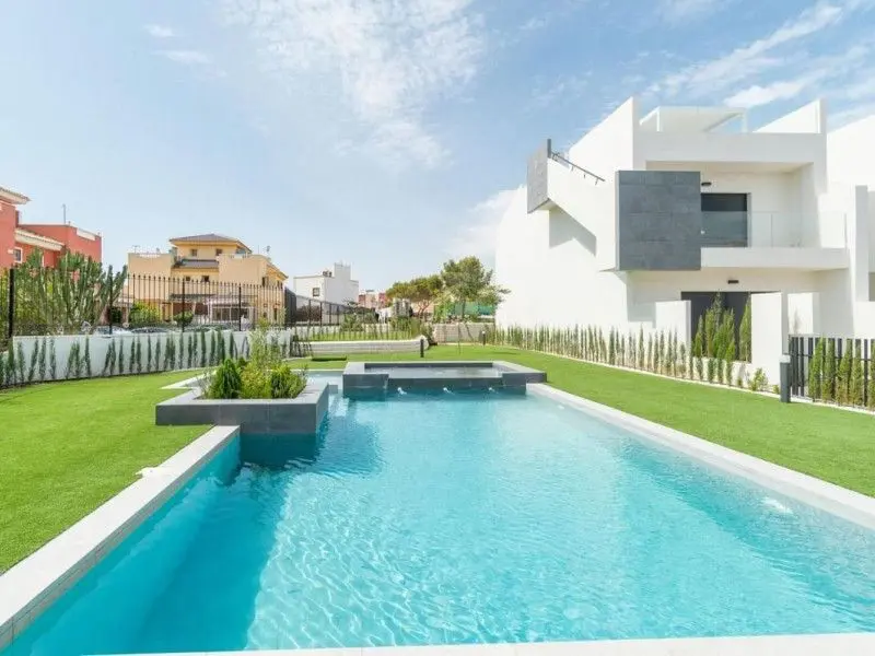 Bungalow Of 74 M² In Torrevieja, Spain