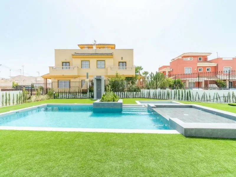 Bungalow Of 74 M² In Torrevieja, Spain