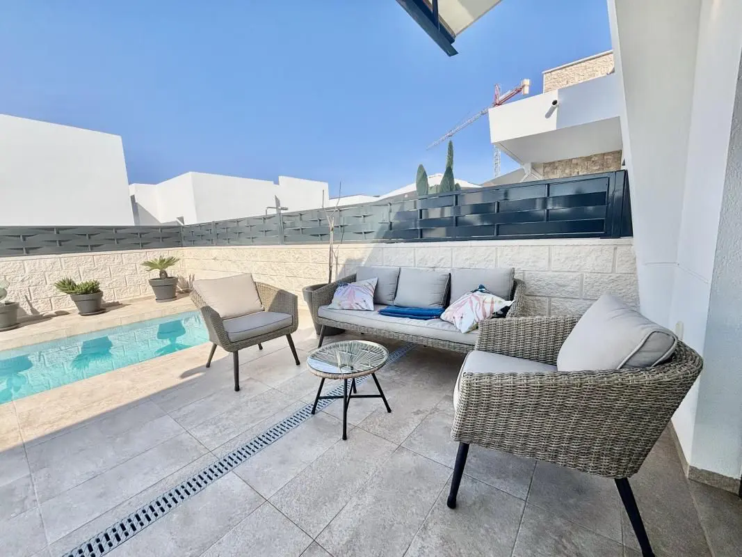 Villa Of 118 M² In Benijofar, Spain