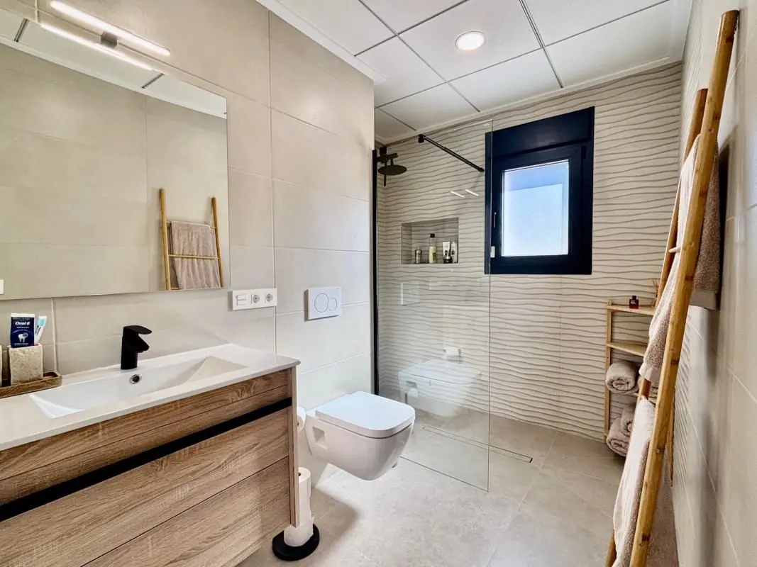 Villa Of 120 M² With Features In Rafal, Spain