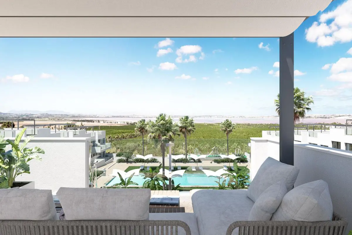 Bungalow Of 160 M² In Torrevieja, Spain