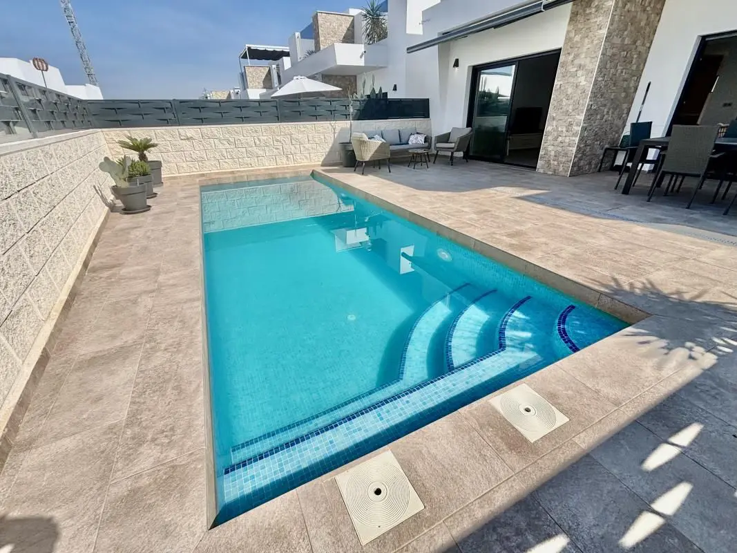 Villa Of 118 M² In Benijofar, Spain