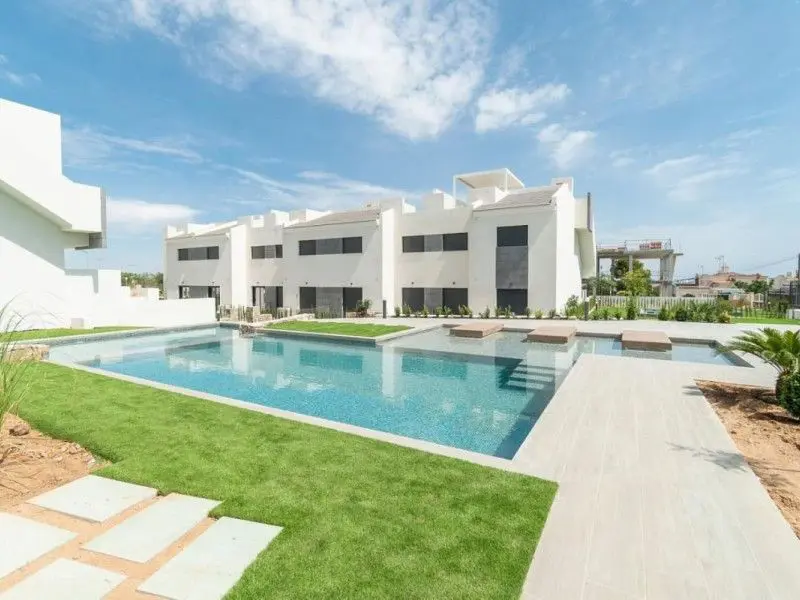 Bungalow Of 74 M² In Torrevieja, Spain