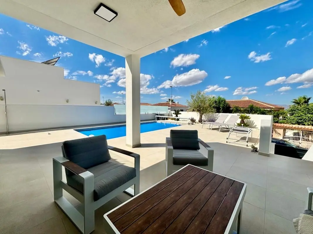 Villa Of 120 M² In Rojales, Spain